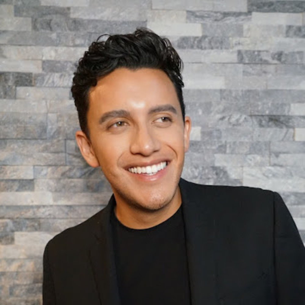 Meet your Posher, Alex